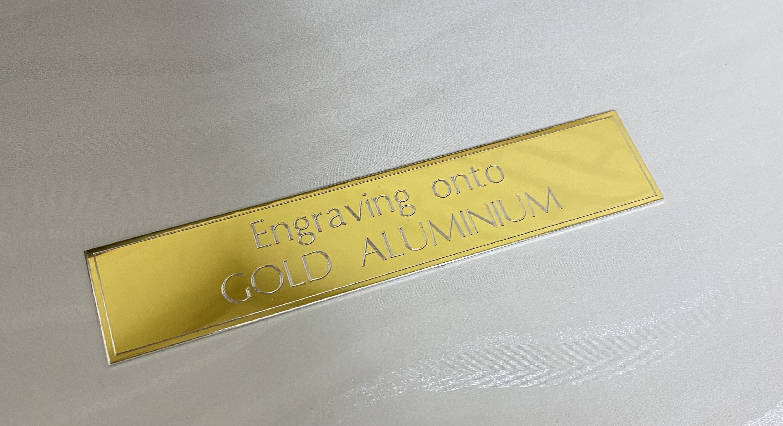 Mirror Gold Aluminum – Engraved